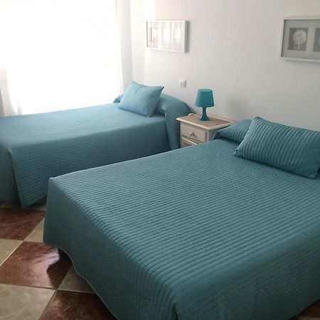 Hostal Jomarijo Fuengirola Bagian luar foto