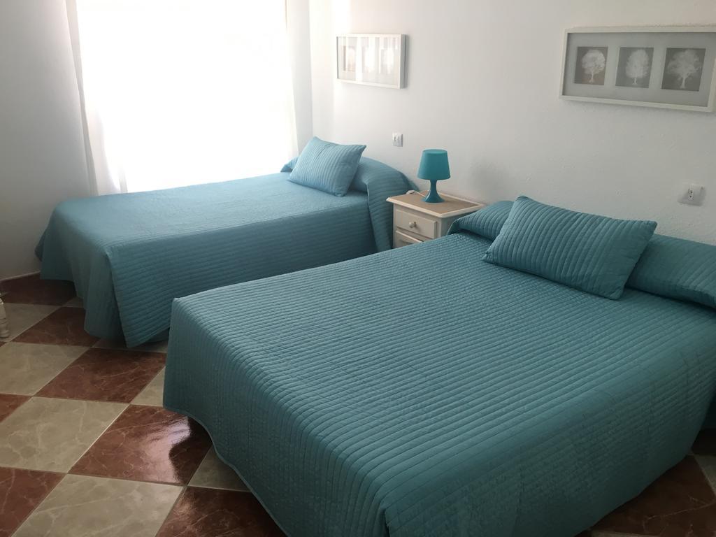 Hostal Jomarijo Fuengirola Bagian luar foto