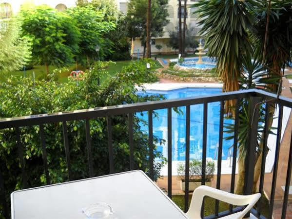Hostal Jomarijo Fuengirola Bagian luar foto