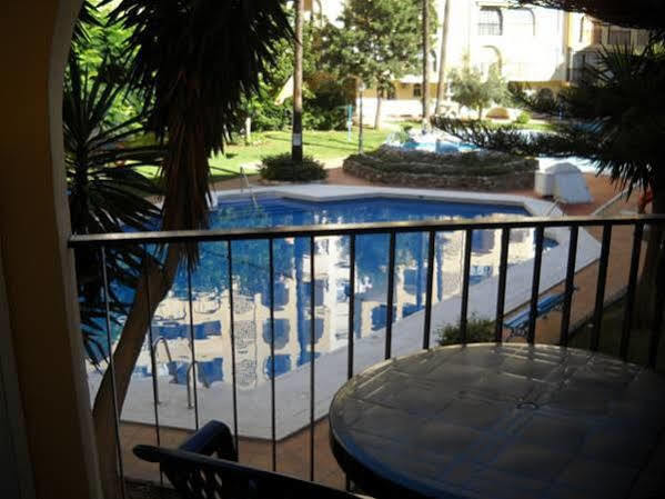 Hostal Jomarijo Fuengirola Bagian luar foto